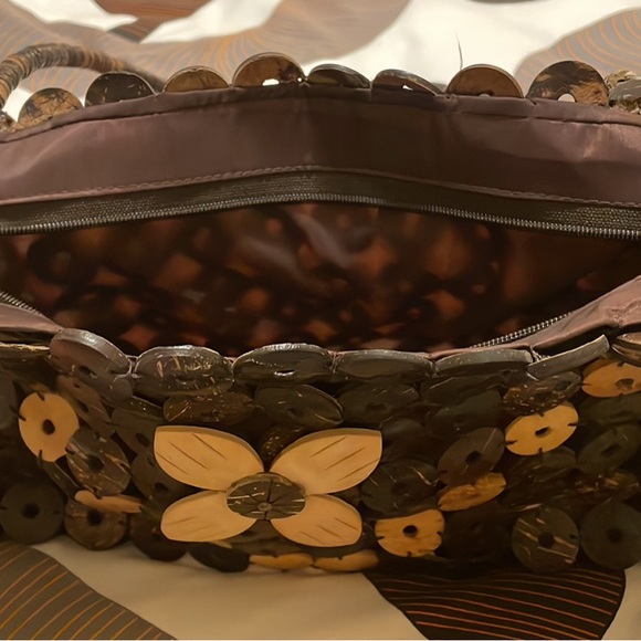 Handbag - Picture 3 of 3